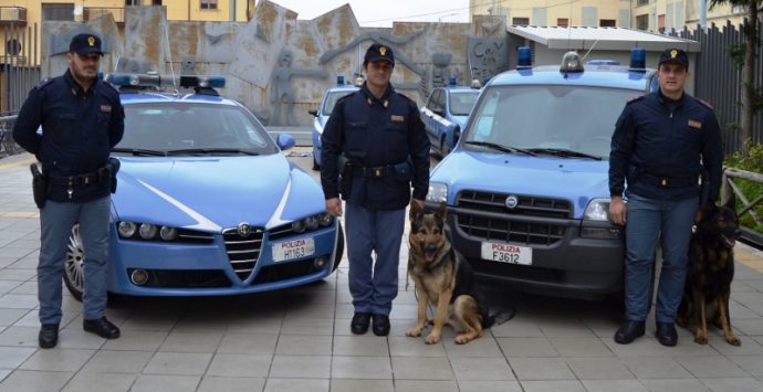 Spacciatore fermato davanti al terminal bus