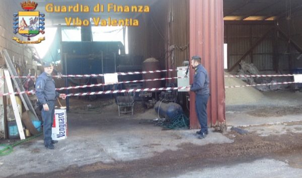 Sequestrato stabilimento abusivo per la produzione di pellet