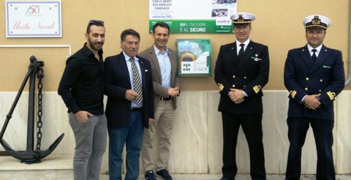 Un defibrillatore a disposizione della comunità di Vibo Marina