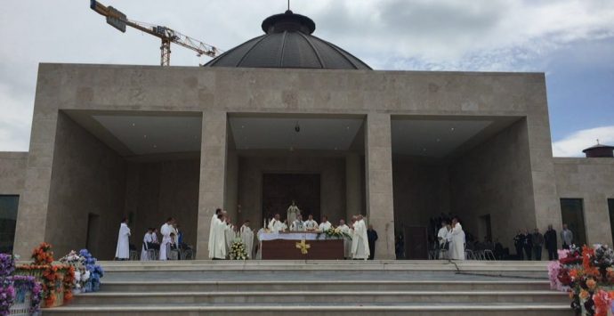 Paravati, in ventimila da Natuzza per la festa della mamma