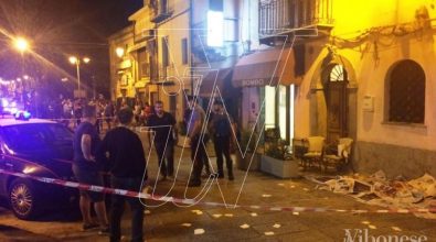 Nicotera, giovane donna gambizzata in un bar del centro – FOTO/VIDEO