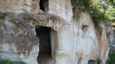 Gli insediamenti rupestri di Zungri rivivono con “Stone, il mondo di pietra”