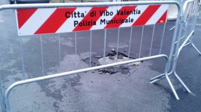 Il “triangolo della voragine” di nuovo chiuso al traffico