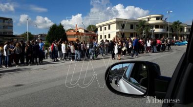 Terremoto nel Vibonese, scuole evacuate e traffico in tilt – VIDEO