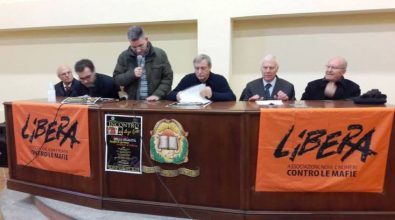 Don Ciotti ai ragazzi di Stefanaconi: «La conoscenza è la via maestra del cambiamento» (VIDEO)