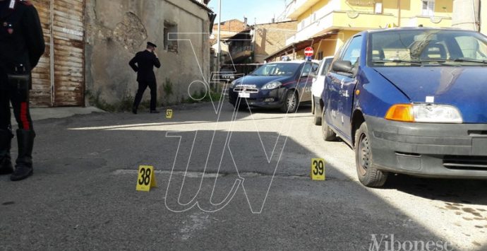 San Gregorio, carabinieri sulle tracce dei pistoleri