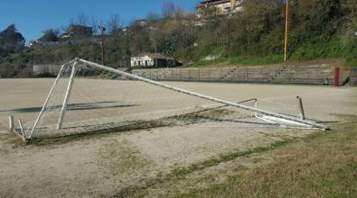 Distrutta porta di calcio, salta partita di Promozione