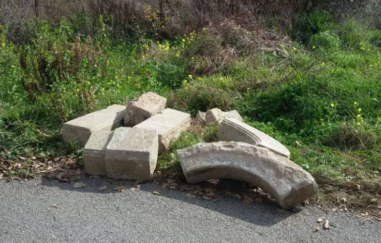 Ricadi, ritrovato arco in marmo di fine ‘800 rubato da un’abitazione