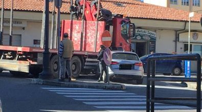 Incidente in pieno centro a Vibo: traffico in tilt