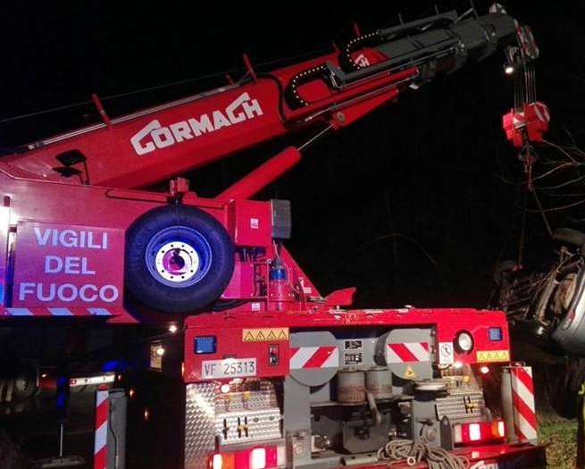 Incidente nel Vibonese, vivo per miracolo l’uomo precipitato in un burrone