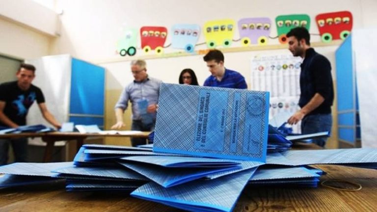 Election Day, nel Vibonese urne aperte per Amministrative e Referendum