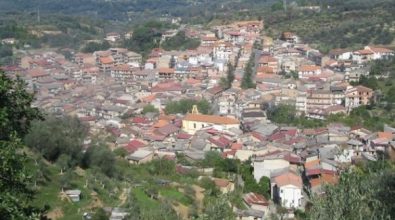 Si stacca la marmitta dalla moto e finisce in ospedale