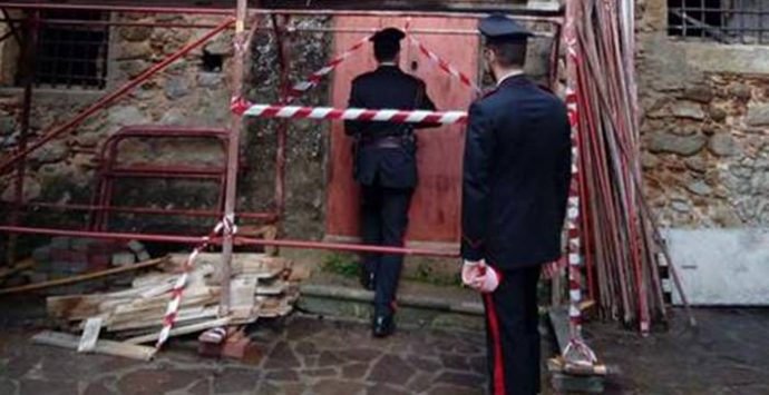 Acquaro, ordigno bellico inesploso ritrovato in un’abitazione nel centro del paese