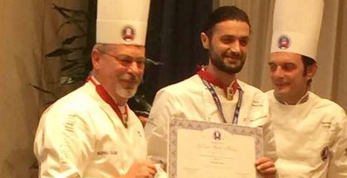 Allo chef vibonese Giulio Maccarone il premio “Les Toques Blanches D’honneur”