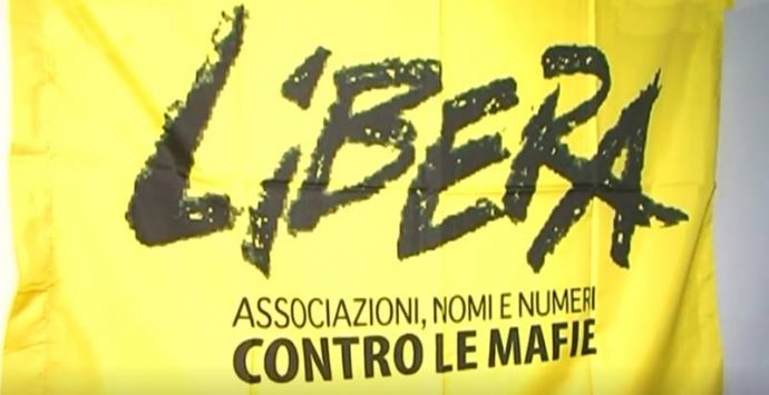 Imprenditori sotto tiro a Vibo, la solidarietà di Libera (VIDEO)