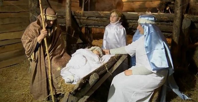 Monsoreto come Betlemme, il presepe vivente regala atmosfere magiche (VIDEO)