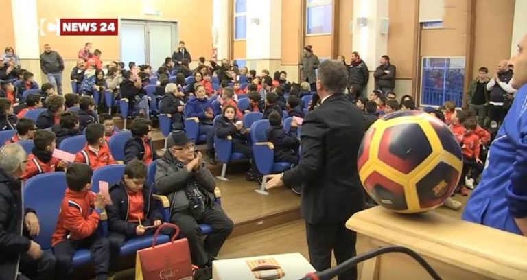 La Vibonese calcio saluta il 2017 con la classica tombolata rossoblù (VIDEO)