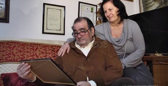 La seconda vita di Angelo, l’uomo che ha sconfitto il cancro dopo un trapianto (VIDEO)