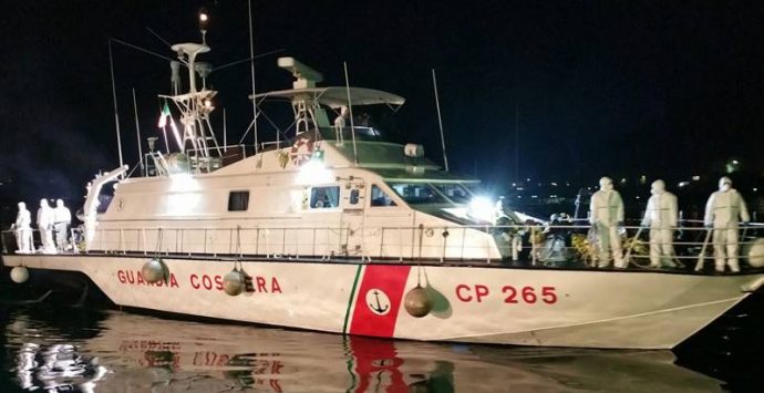 Soccorso migranti, la motovedetta Cp 265 di Vibo Marina in missione nel mar Egeo