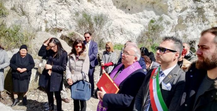 Stefanaconi commemora la “Tragedia della galleria”, momento di riflessione sulle morti bianche