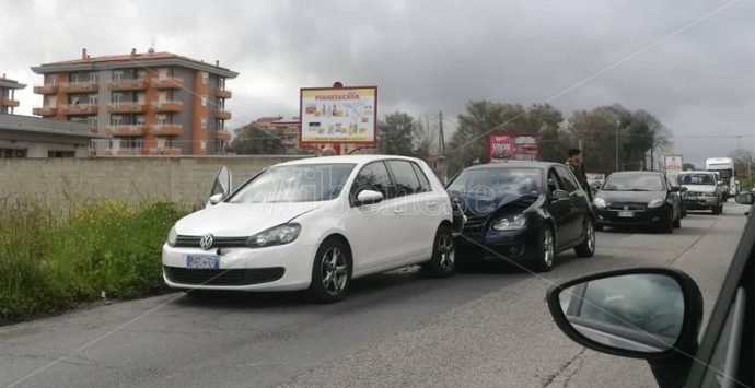 Incidente alle porte di Vibo, rallentamenti lungo la Statale 18