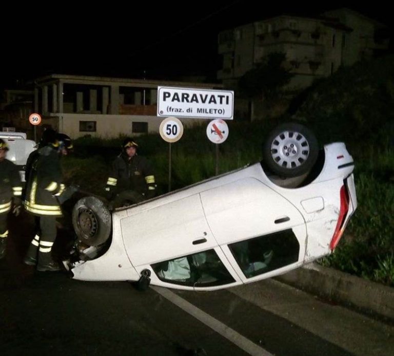 Incidente stradale a Paravati: auto si ribalta