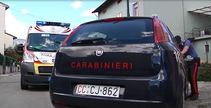 Tragedia a Soriano, 69enne cade dal primo piano di casa e muore sul colpo