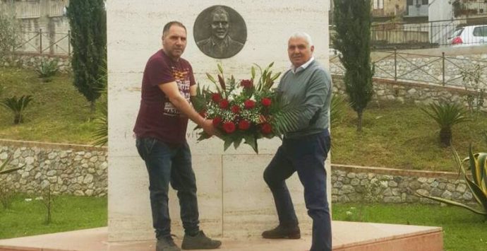 Soriano, riposizionata sulla stele l’icona con il volto di Filippo Ceravolo