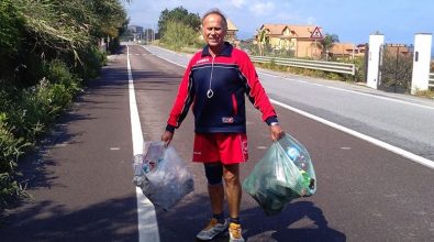 Pizzo, la storia di Ermete che da anni pulisce la strada dove fa jogging (VIDEO)