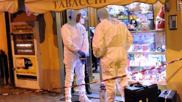 Tabaccaio ucciso ad Asti, 30 anni per tre vibonesi