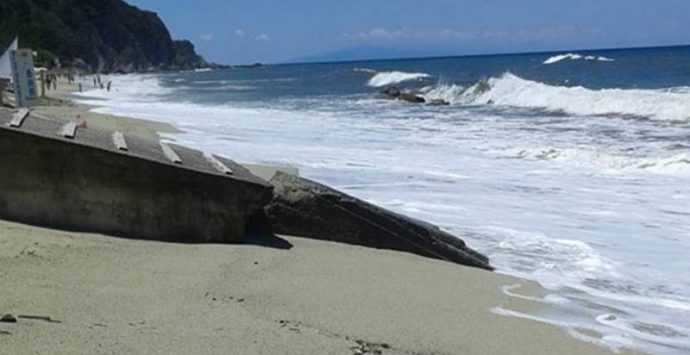 Capo Vaticano: quando l’accesso alla spiaggia del Tono diventa difficile