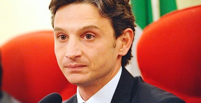 Il consiglio regionale surroga Wanda Ferro, Giuseppe Mangialavori “rientra” a Palazzo Campanella