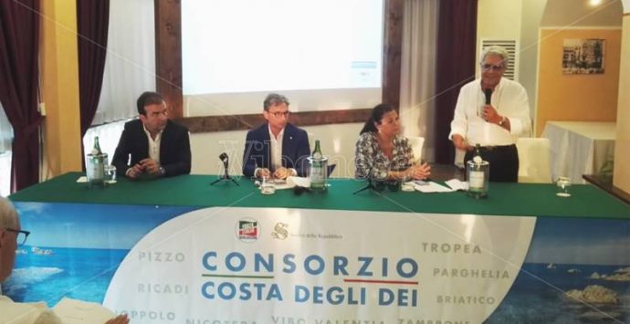 Presentato il Consorzio Costa degli dei, Mangialavori: «Non sarà il solito carrozzone» (VIDEO)