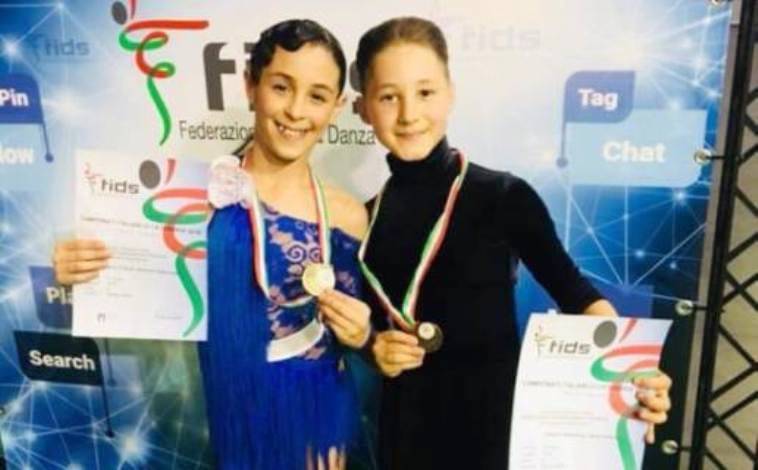 Danza sportiva, due vibonesi sul tetto d’Italia: la storia dei baby talenti Antonio e Ilaria