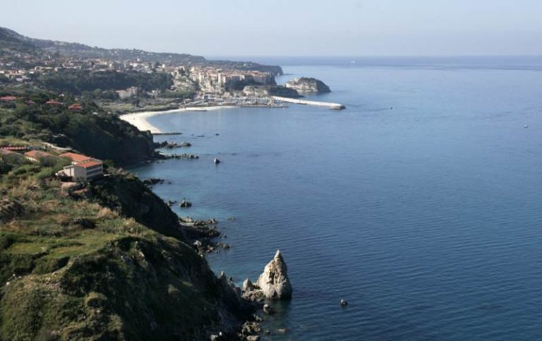 La lente della Procura di Vibo e della Guardia costiera sul “paradiso contaminato”