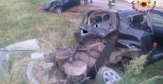 Tremendo incidente stradale all’alba sulla Statale 18 a Pizzo, due feriti (FOTO)