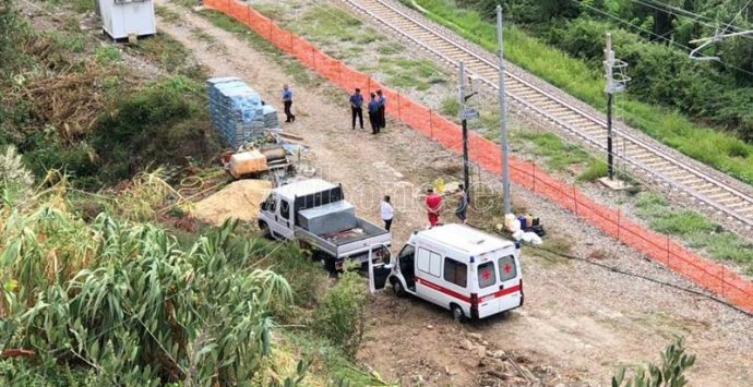 Incidente sul lavoro alla stazione di Joppolo, un morto (VIDEO)