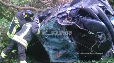 Grave incidente stradale a Coccorino: finisce con l’auto in un burrone (VIDEO)