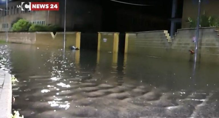 Piove, a Vibo Marina allagamenti e paura – Video