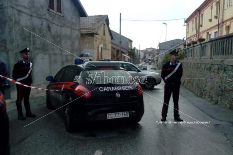 Omicidio a Piscopio: 42enne ucciso dinanzi agli uffici comunali Foto/Video