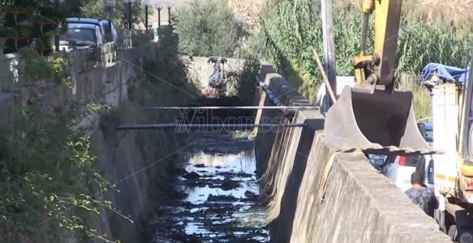 Pulizia fossi e torrenti, a Bivona manutenzione a metà – Video