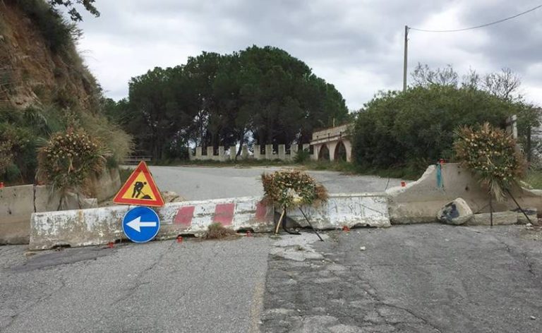 Strada del Mare chiusa fra Joppolo e Coccorino, tempi lunghissimi per la riapertura