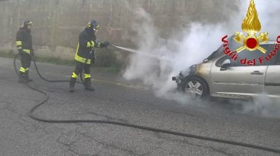 Auto in fiamme fra Vibo e Sant’Onofrio, intervengono i vigili del fuoco