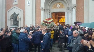 In tanti nella cattedrale di Mileto per l’ultimo saluto a Rocco Grillo