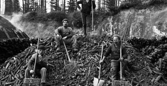 “I carbonari” di Saverio Caracciolo trionfano al Premio internazionale AlberoAndronico