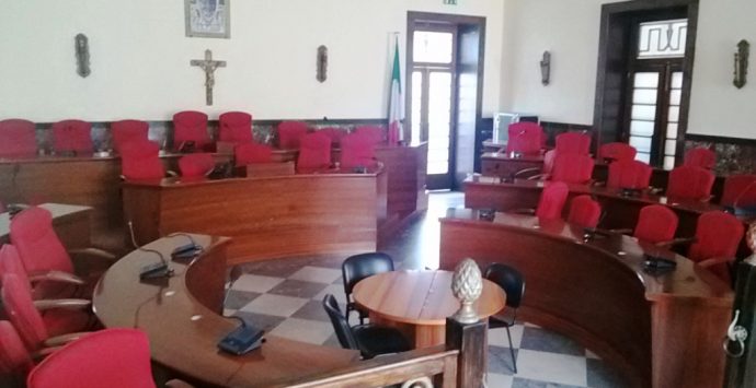 Consiglio comunale a Vibo, fra interrogazioni e revisori dei conti da nominare