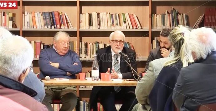 “Il grande ammiraglio”, la storia di Occhialì rivive nell’ultimo libro di Ciconte – Video