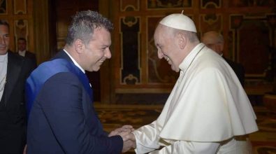 Visita in Vaticano, scambio di battute tra Solano e Papa Francesco