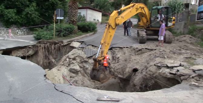 Tropea, a cinque anni dal collasso la voragine è ancora lì