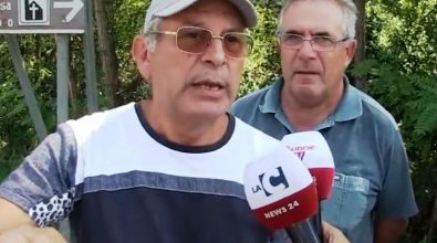 Viabilità colabrodo e cantieri a metà: si protesta anche a Dinami – Video